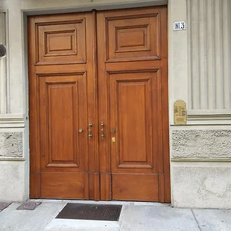 Casasenait Crocetta Apartment