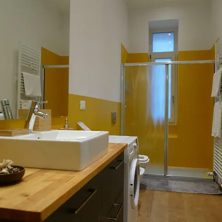 Casasenait Crocetta Apartment *